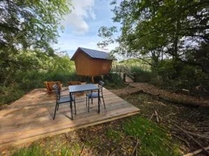 Locatif - Cabane Perdue - Camping Le Domaine des Feuilles