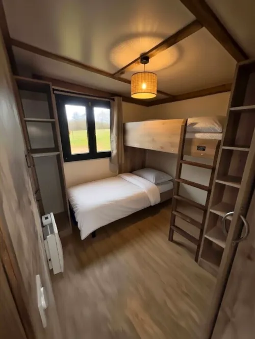 Location - Cabane Spa Animaux - image n°2 - Camping Le Domaine des Feuilles