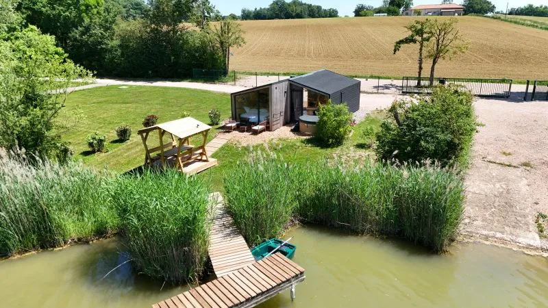 Location - Cabane Spa Bois Flotté - Camping Le Domaine des Feuilles