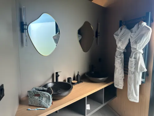 Accommodation - Cabane Spa Loggy - image n°3 - Camping Le Domaine des Feuilles
