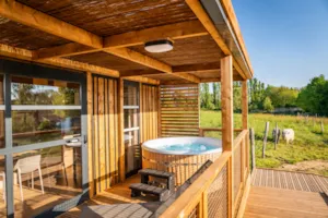 Locatif - Cabane Spa Animals - Camping Le Domaine des Feuilles