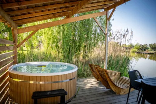 Accommodation - Roseaux Cabin 2 Person - image n°5 - Camping Le Domaine des Feuilles