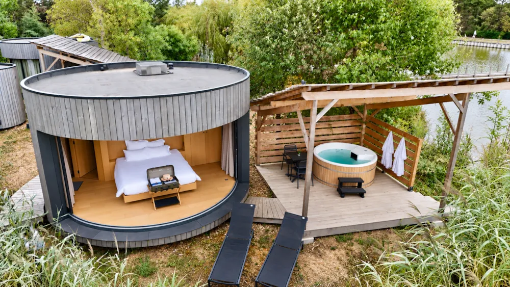 Accommodation - Lumipod Spa Île - Camping Le Domaine des Feuilles
