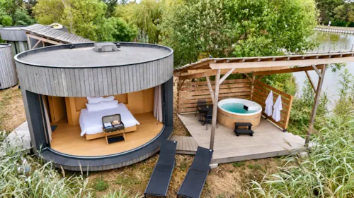 Accommodation - Lumipod Spa Île - image n°1 - Camping Le Domaine des Feuilles
