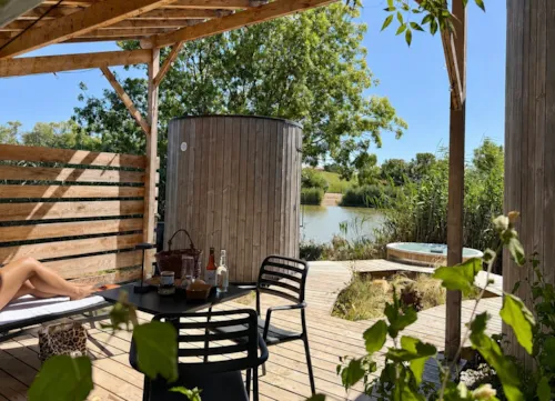 Accommodation - Lumipod Spa Bien-Etre - image n°7 - Camping Le Domaine des Feuilles