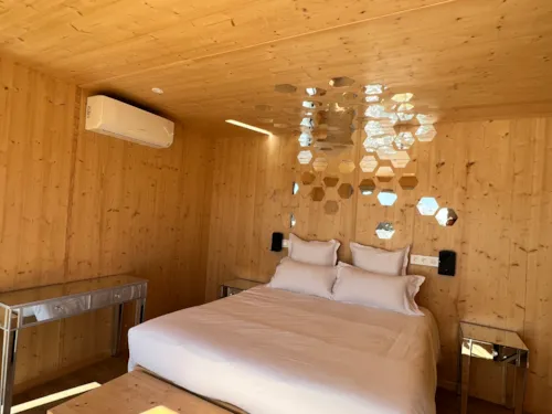 Huuraccommodatie(s) - Cabine Spa Miroir - image n°3 - Camping Le Domaine des Feuilles