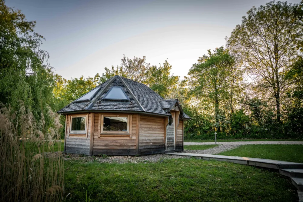 Accommodation - Cabin Boréalis - Camping Le Domaine des Feuilles