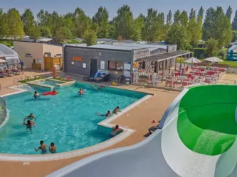 Camping Marvilla Parks - Riva Bella - image n°2 - Camping Direct