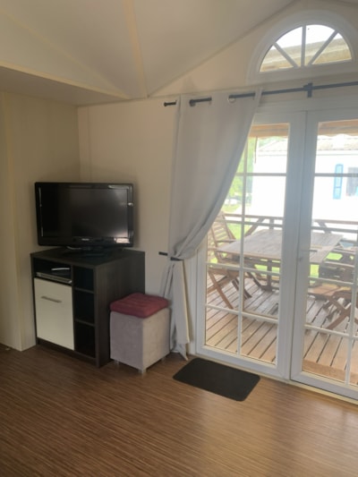 Fully equipped air-conditioned mobile home — 6