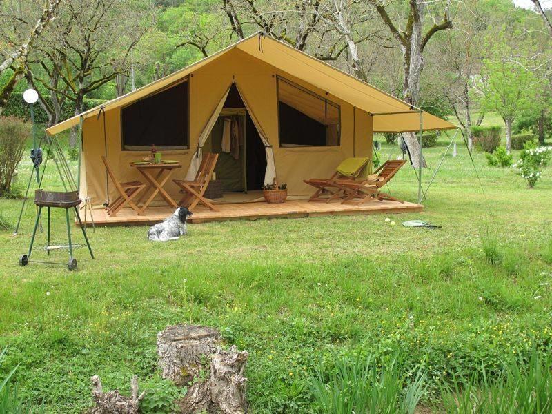 Accommodation - Tent Classic 2 Bedrooms Cabanon 25M² - Camping MOULIN DE PAULHIAC