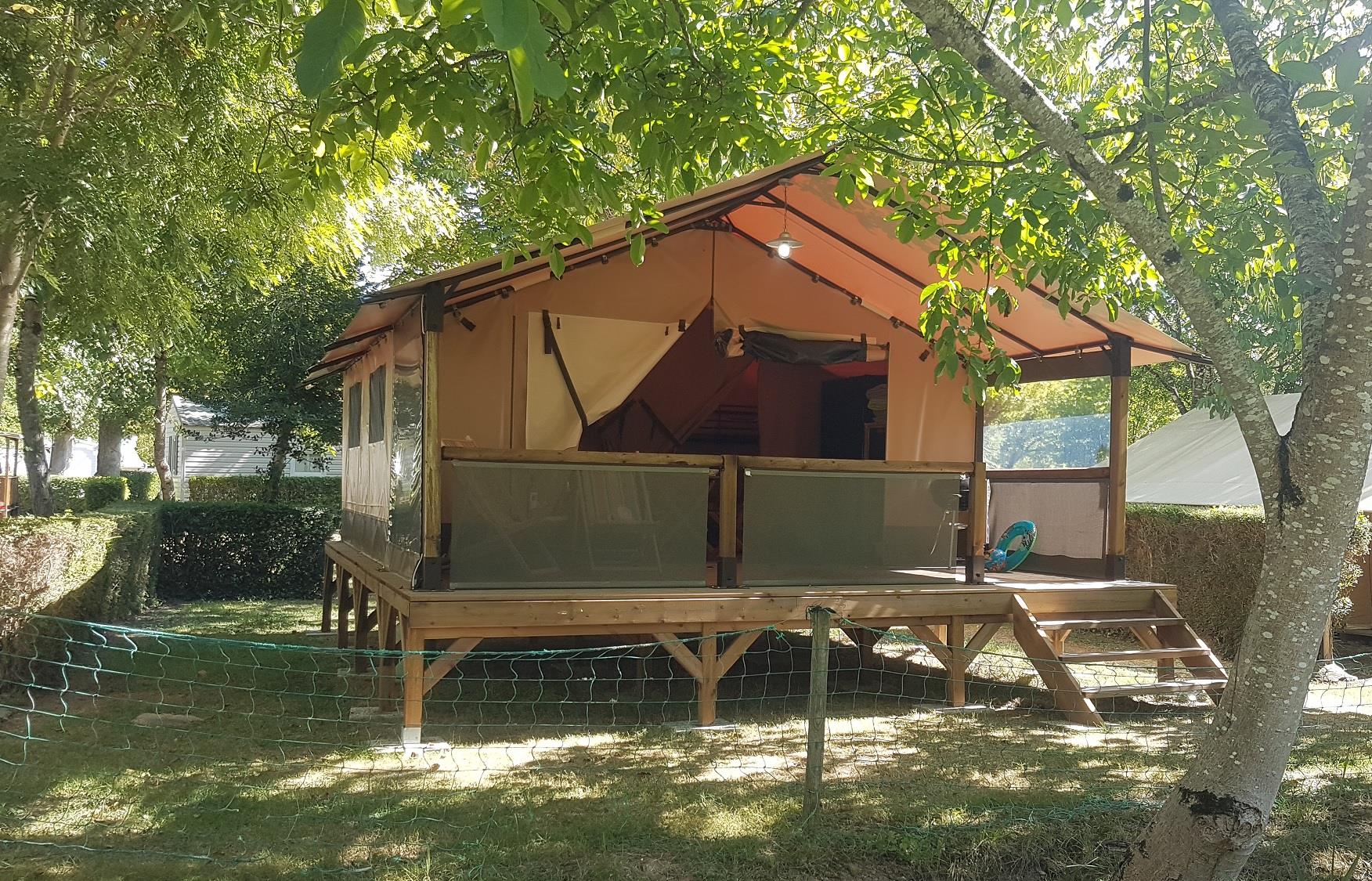 Location - Tente Confort 2 Chambres Victoria 30M² - Camping MOULIN DE PAULHIAC