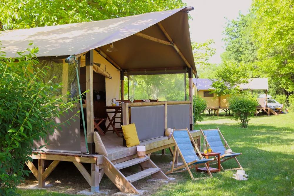 Mietunterkunft - Zelt Confort Plus 2 Zimmer Bali 32M² - Camping MOULIN DE PAULHIAC