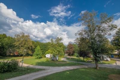 Camping package (pitch, 2 people, 1 vehicle)