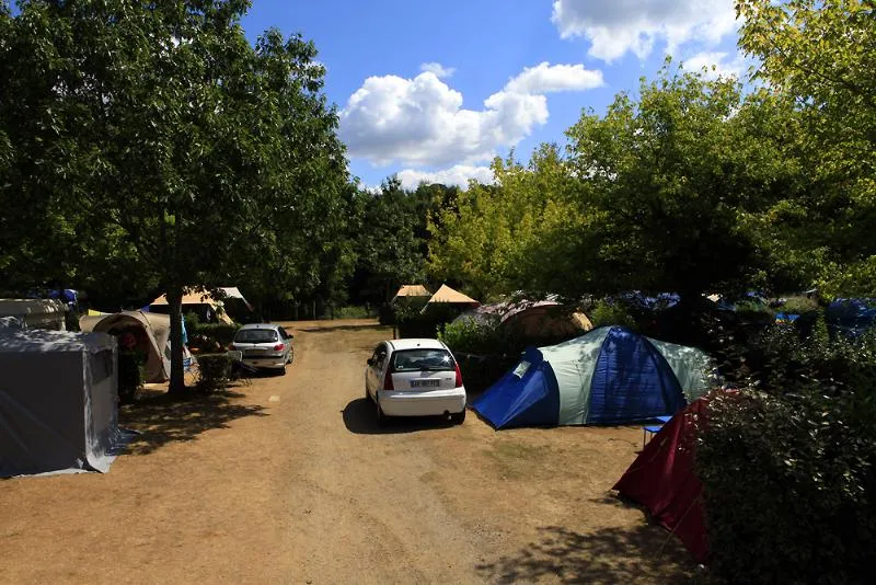 Emplacement Confort 120/130M² Avec 1 Véhicule Et Électricité 10 A