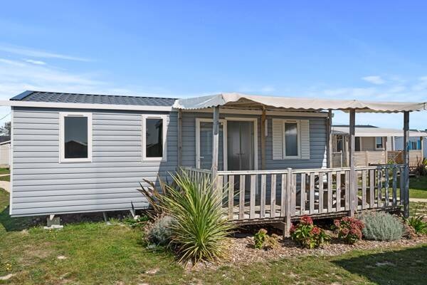 Stacaravan Classic | 31m² | 3 slaapkamers | Verhoogd terras