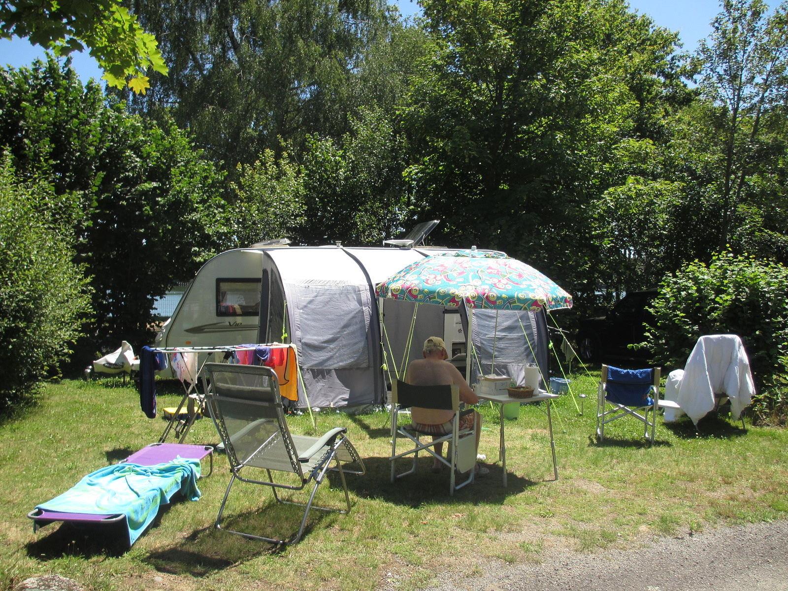Emplacement - Forfait Nature, Sans Électricité - Camping du Lac de Saint-Pardoux