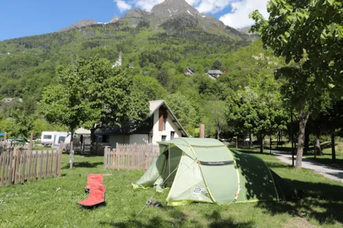 Emplacement - Forfait Emplacement Petite Tente < À 6M² - image n°2 - Camping Le Martinet 