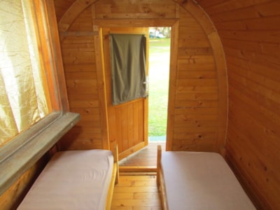 Coque - 2 single beds, without toilet block