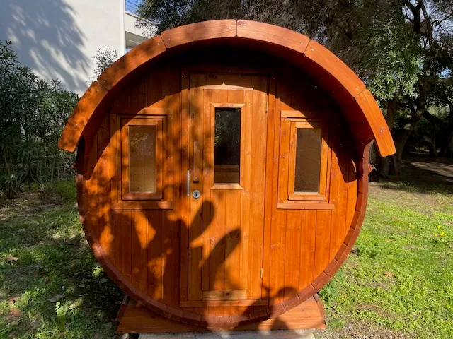 Location - Tonneau - 1 Chambre - Sans Sanitaire - Camping d'Olzo