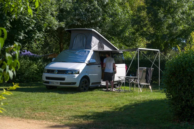 Emplacement Grand Confort + Electricité 16A + Eau + Drainage