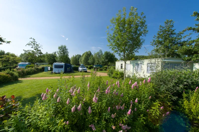 Emplacement Confort + Électricité 16A