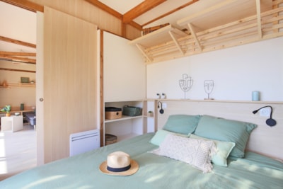 Premium Chalet Maine 2 bedrooms - TV - Dishwasher - NEW 2025, PRIVATE PONTOON  ! — 7