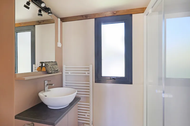 Chalet Premium Maine 1 Chambre - Tv - Nouveauté 2026, Ponton Prive !