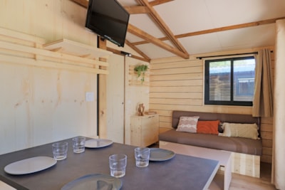 Premium Chalet Maine 1 bedroom - TV - NEW 2026, PRIVATE PONTOON  ! — 8