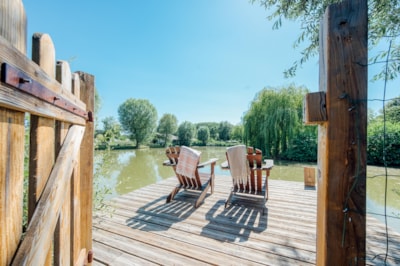 Premium Chalet Maine 1 bedroom - TV - NEW 2026, PRIVATE PONTOON  !