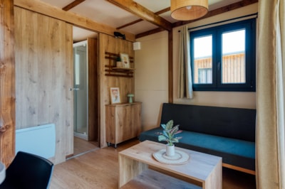 Premium Chalet Maine 1 bedroom - TV - NEW 2026, PRIVATE PONTOON  !