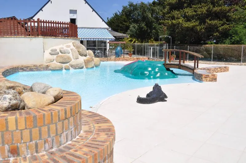 AIROTEL Camping LE RAGUENES PLAGE