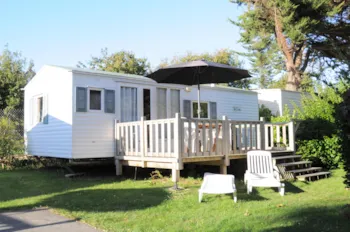Mietunterkunft - Mobilheim Cottage Modesty 30M² - AIROTEL Camping LE RAGUENES PLAGE