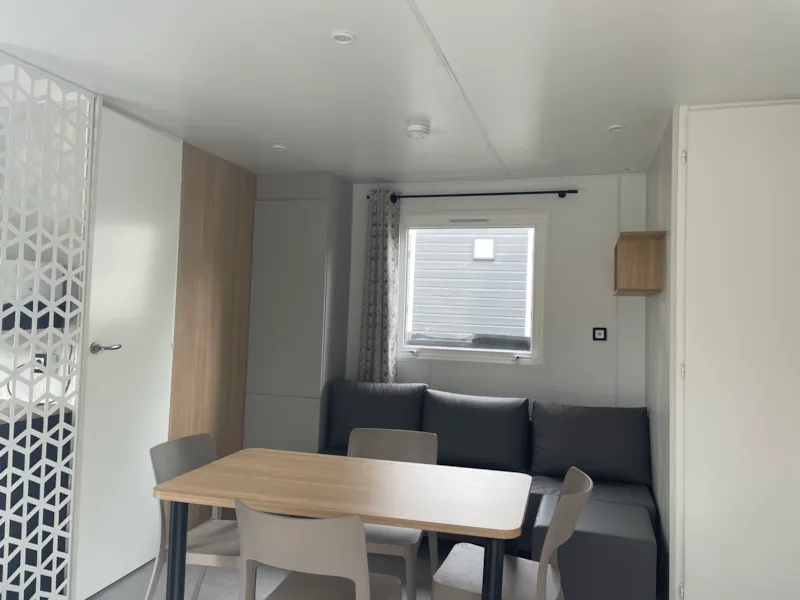 Mobilhome Grand Large  2 Chambres  + 1 Couchage Additionnel Dans  Salon Sur Banquette. 4/5 Personnes