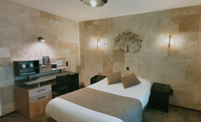 Standard twin bedroom