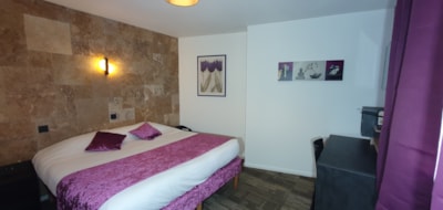 King-size room