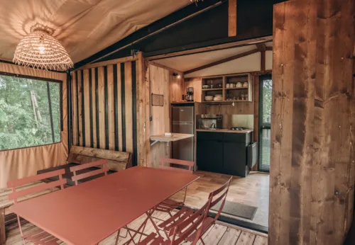 Huuraccommodatie(s) - Tiny-House Galli - image n°3 - Camping Onlycamp du Lac de Roybon
