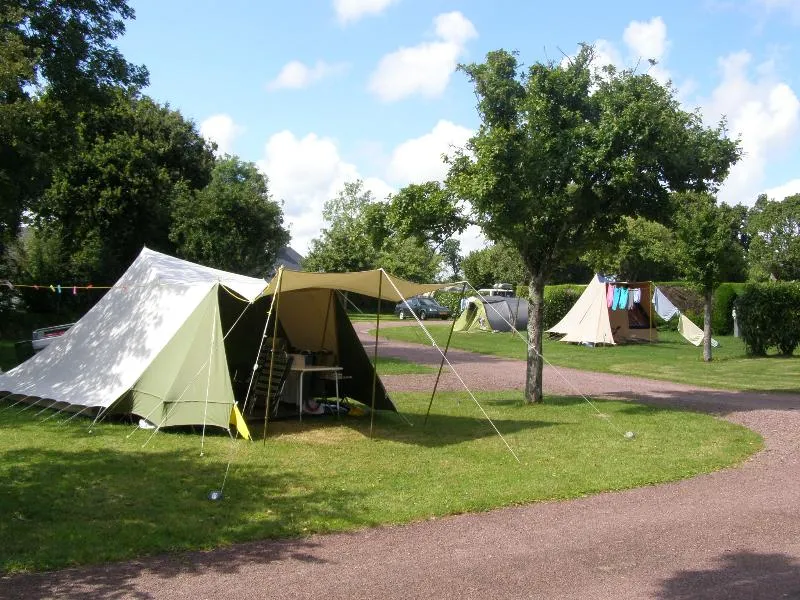Pitch - Pitch Nature 90 / 110M² - - Airotel Camping Etang des Haizes