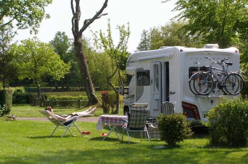 Emplacement Stabilisé Pour Camping Car Avec Electricité