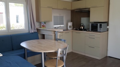 MOBILE-HOME with TV - 2 bedrooms — 2