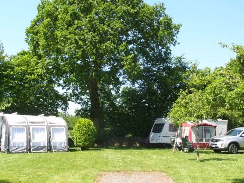 Campingplatz NATURE 110 / 120m² -