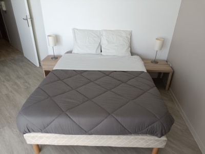 Studio with Double Bed — 1