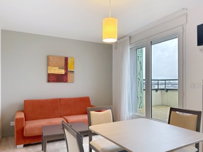 Superior 1-Bedroom Apartment with Terrace — 3