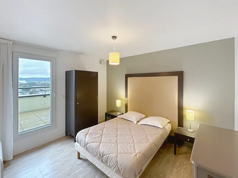 Appartement 3 Pièces Supérieur Avec Terrasse