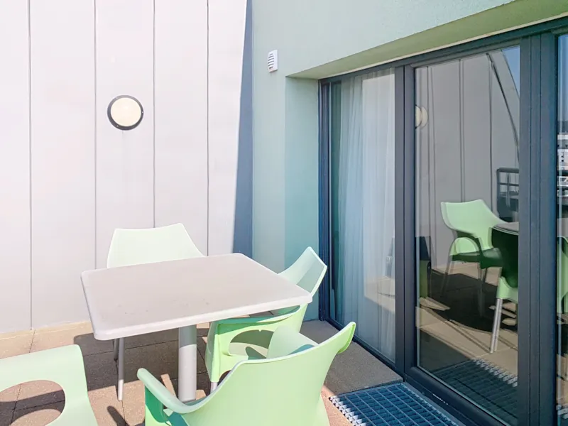 Appartement 2 Pièces Supérieur Avec Terrasse