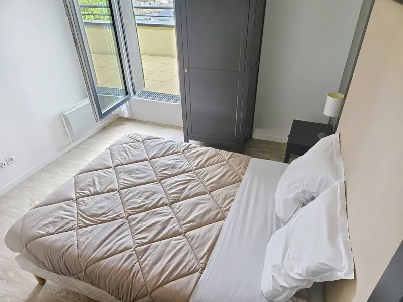 Appartement 3 Pièces Supérieur Avec Terrasse