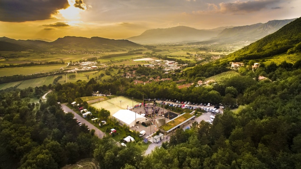 Kamp Tura — Foto 2