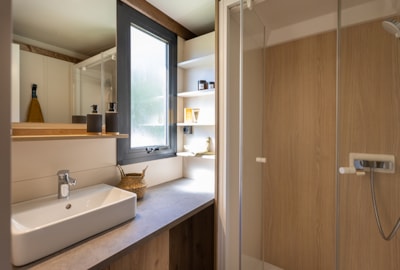 Vardo XL 2-Bedroom Cabin