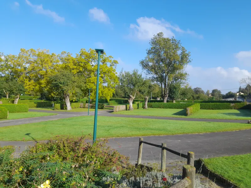 Forfait Camping (2 Personnes, 1 Véhicule, 1 Installation)