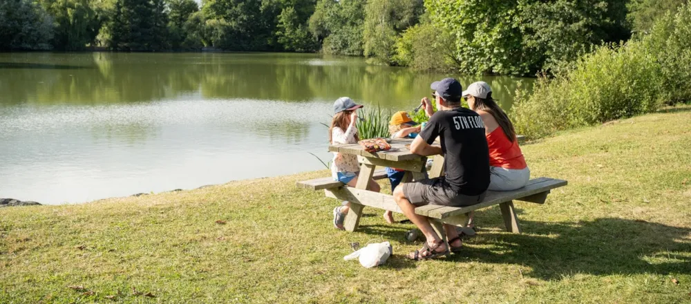 Camping Onlycamp du Lac Roybon - image n°3 - Isere
