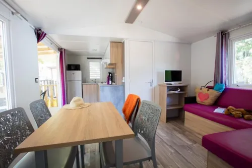 Accommodation - Lodge 30M² - 2 Bedrooms - image n°4 - Camping La Nouzarède